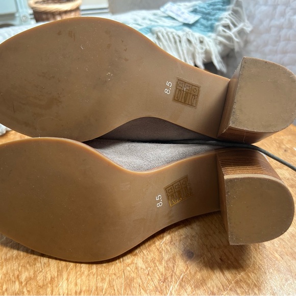 Jeffrey Campbell Brown Lace Up Boots - Picture 5 of 7